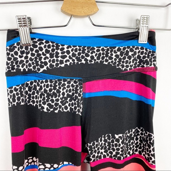 Beyond Yoga Lux Capri Multi Stripe Leggings XXS - Picture 2 of 5